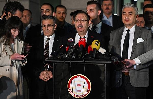 YSK Başkanı Yener, geçici sonuçları paylaşmasının ardından, "28 Mayıs 2023 Pazar günü ikinci tur seçimlerinin yapılmasına karar verilmiştir" ifadelerini kullandı.