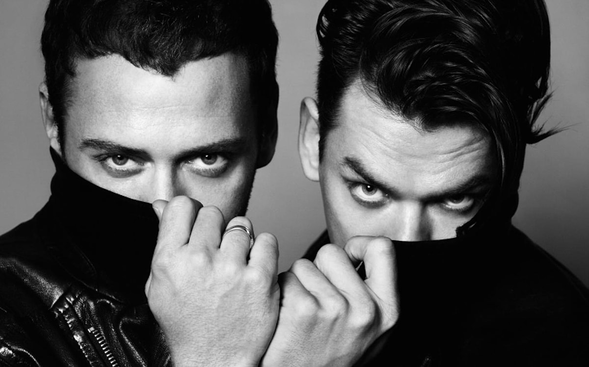 MERT ALAS ＆ MARCUS PIGGOTT Amazon.com: Mert Alas and Marcus Piggott: 9783836573061: Cotton