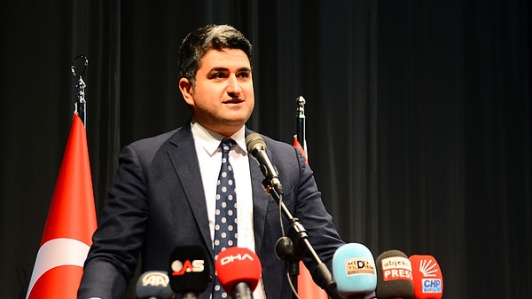 Onursal Adıgüzel'in Siyasi Kariyeri