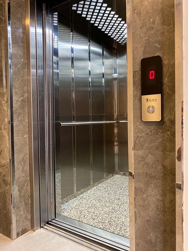 8. Asansör Kapıları