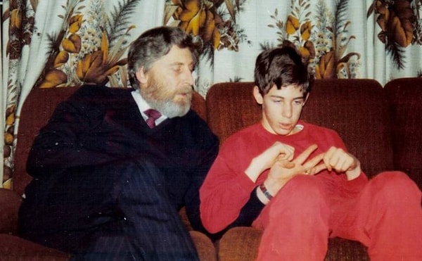 «Я мог слышать, видеть и понимать все вокруг себя, но у меня не было абсолютно никакой власти или контроля над чем-либо», — рассказывает мужчина