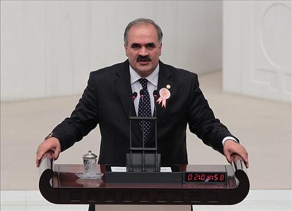 Bu büyük arbede içerisinde Sinan Oğan'a o yumruk atan AKP Milletvekili Muhyettin Aksak ise kendini şu şekilde savunmuştu.