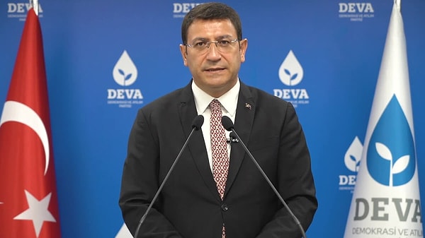 DEVA Partisi Genel Başkan Yardımcısı İdris Şahin, 14 Mayıs'ta gerçekleştirilen seçim öncesinde ellerinde bulunan hiçbir ankette Millet İttifakı cumhurbaşkanı adayı Kemal Kılıçdaroğlu'nun ilk turda kazanamadığını söylemişti.