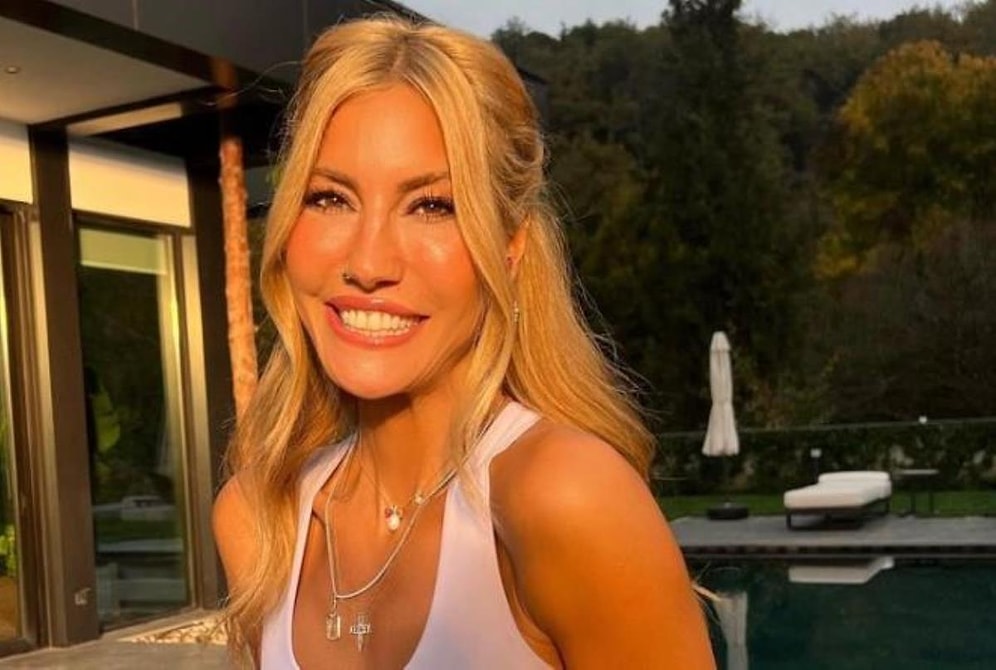 Çağla Şikel: A Multifaceted Star Shining Bright in the Entertainment World