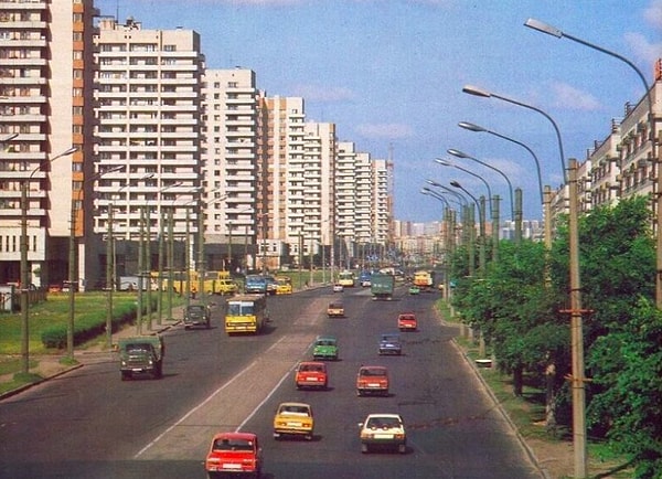 4. Ленинский проспект Ленинграда (1984 год).