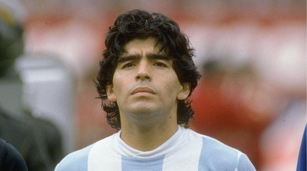 12. Diego Maradona - Futbol