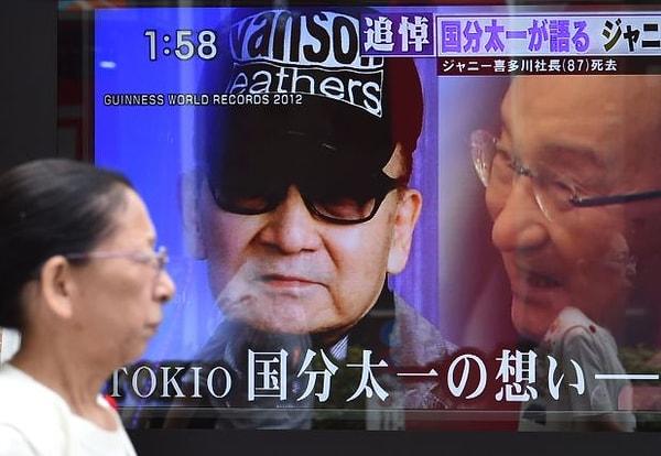 Japonya'nın en büyük eğlence ajansı olan Johnny & Associates şirketinin kurucusu Kitagawa, iddialara göre reşit olmayan erkek idol adaylarına cinsel istismarda bulunmuştu.