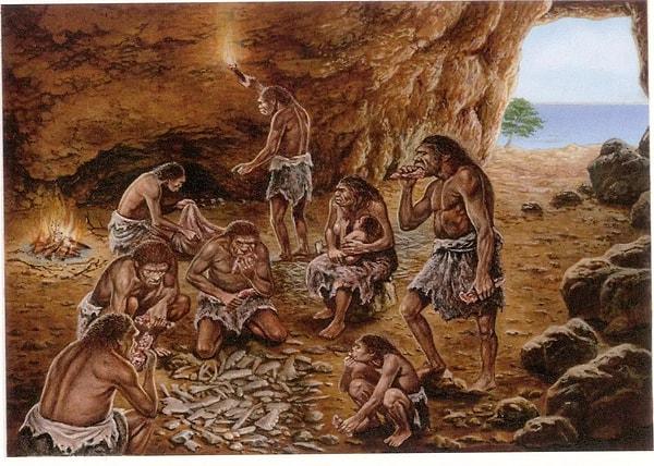 Tarihçiler ve antropologlar, milyonlarca yıl önce hominid atalarımızın yemek pişirme pratiğine basit ama önemli bir keşifle başladığına inanıyor: Ateş.