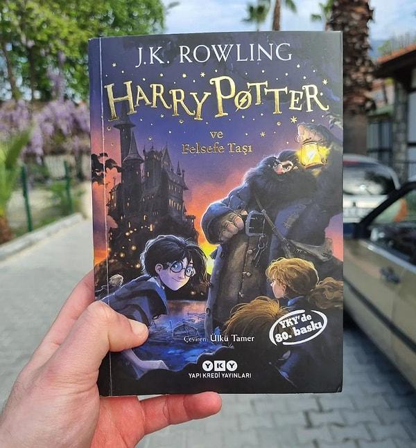 13. Harry Potter ve Felsefe Taşı (J.K. Rowling, 1997)