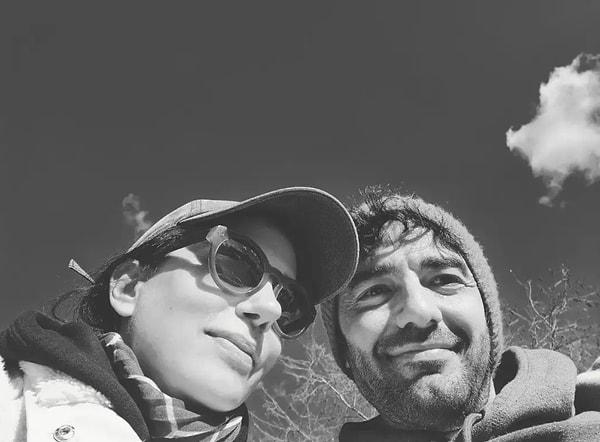 Meslektaşı Osman Karakoç ile evli olan başarılı oyuncu, zaman zaman eşiyle karelerini Instagram hesabından paylaşıyor.