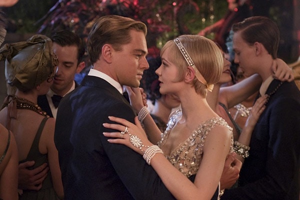 9. От чьего лица ведется повествование в произведении «Великий Гэтсби»?