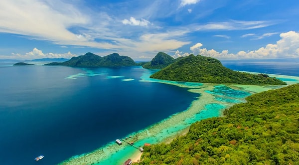 3. Кто плыл на знаменитом корабле «Бигле» и нашел Галапагосские острова?