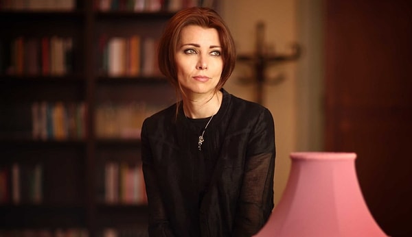 The Life and Influences of Elif Shafak: