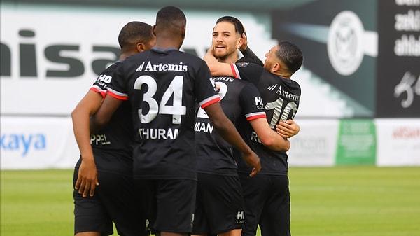 Pendikspor, normal sezonu üçüncü sırada tamamlayarak play-off finaline doğrudan ilerleme hakkı elde etti.
