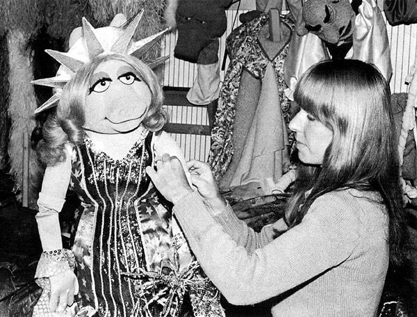 11. Muppet Show ve Susam Sokağı kuklalarını tasarlayan Polly Smith aynı zamanda spor sutyenleri icat eden isim!