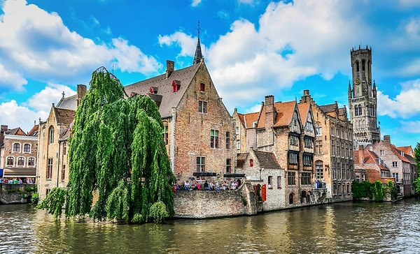 18. Какая страна Европы самая большая по площади?