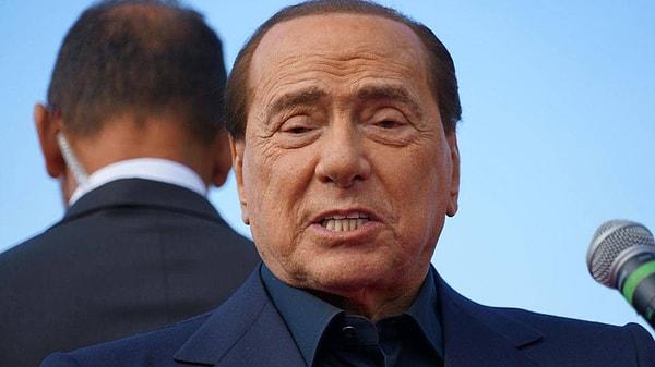 Berlusconi, 45 gün süren akciğer enfeksiyonu tedavisinin ardından mayıs ayında taburcu olmuş, 9 Haziran'da tekrar hastaneye yatırılmıştı.