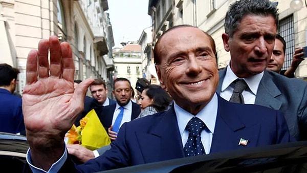 Silvio Berlusconi, İtalya'da 1994 ile 2011 yılları arasında toplamda en uzun süre başbakanlık yapan isim konumunda bulunuyor.
