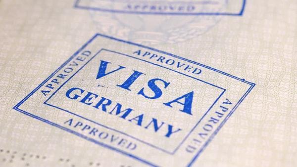 Normal şartlarda vize başvuruları reddedilenler, bir ay içinde ilgili diplomatik misyonlara itiraz dilekçesiyle başvuru yapabiliyordu.
