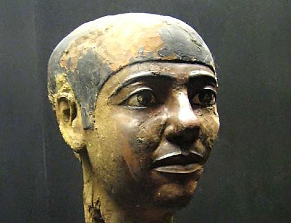 O zamandan beri Mısır'da yaşayan Yunanlar, Imhotep ve Asklepion'u özdeşleştirdi: Onun tapınaklarında ibadet ettiler.