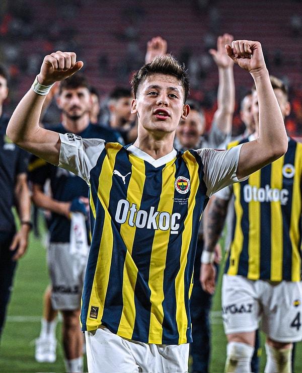 Fenerbahçe'ye 9 sene sonra Türkiye Kupası kazandırmayı başaran oyuncuların başında gelen Arda Güler belki de son kez çubuklu formayı terletti.