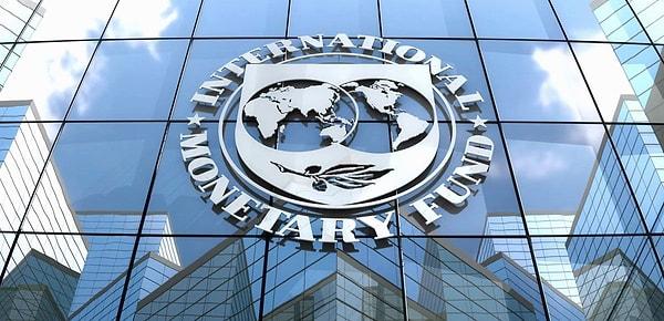 Bu sorunlar Türkiye'nin ekonomik istikrarı için tehdit oluşturuyor ve acil reformlar gerektiriyor. Ancak Türkiye'nin IMF'den yeni kredi aramasının önünde bir takım engeller var: