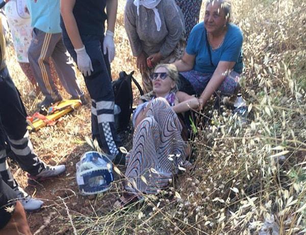Jandarma ekipleri ve vatandaşlar tarafından cayrokopterden çıkarılan pilot Sinan Yılmaz ve Melis Sütşurup, ilk müdahalenin ardından Muğla Eğitim Araştırma Hastane'sine kaldırıldı.