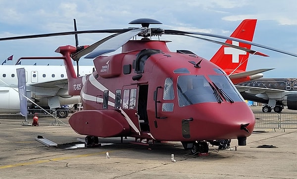 T625 Gökbey helikopterinin daha büyük kapasiteli ve daha gelişmiş versiyonu olan T925 Genel Maksat Helikopteri’ni görmek hepimizi gururlandırdı.