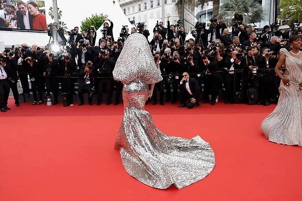 10. Шикарный серебряный дилдо