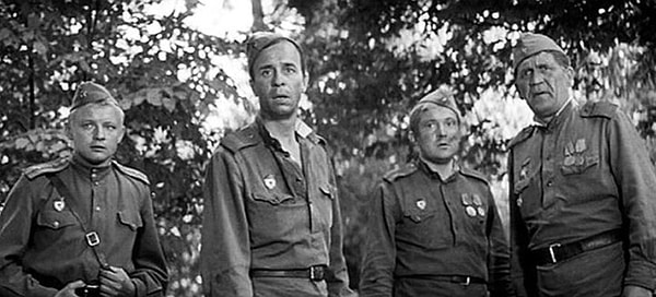 1. Из какого фильма этот кадр (фильм снят по одноименной повести Виктора Курочкина)?