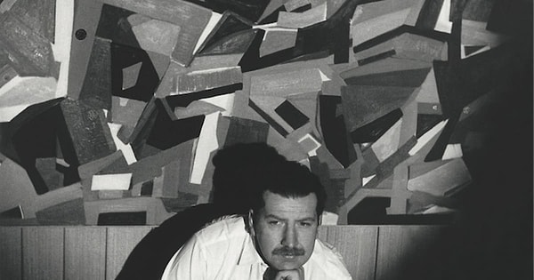 Türk resim sanatının soyut çizgiye olan eğilimini temsil eden Nejad Melih Devrim, 1995 yılında Polonya'da hayatını kaybetti.