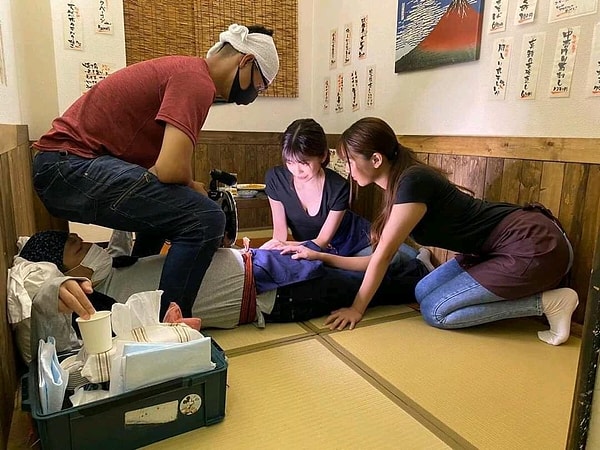 Прежде всего, одним из темных аспектов Японии, о котором мало говорят, является киноиндустрия для взрослых, которая, как утверждается, вносит свой вклад в экономику страны.