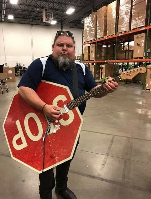 11. Оригинальный музыкальный инструмент, правда?