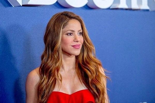 Dünyaca ünlü Kolombiyalı şarkıcı Shakira, şu sıralar özel hayatıyla gündemden düşmeyen isimlerden biri.