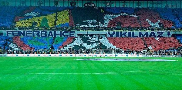 Fenerbahçe maçlarında Atatürk pankartları, Kalpaklı Mustafa Kemal fotoğraflı Türk Bayrakları gözükmeye başladı. Livaneli'nin "Kırılsa da Kanadımız, Böyledir Bizim Sevdamız" şarkısı her maçtan önce Kadıköy'de çalınmaya başlandı. Fenerbahçe, toplumsal muhalefetin odağı oldu.