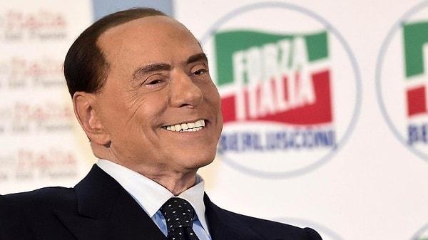 Silvio Berlusconi’nin 2022’de bir hastaneye kaldırılışı sırasında vasiyetnameye ek yaptığı ve çocuklarından kendisine yakın birkaç isme milyonlarca euro verilmesini istediği de ortaya çıktı.