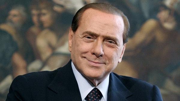 Kardeşi Paolo Berlusconi’ye de 100 milyon, yakın dostu Marcello Dell’Utri’ye ise 30 milyon Euro verilmesini istedi.