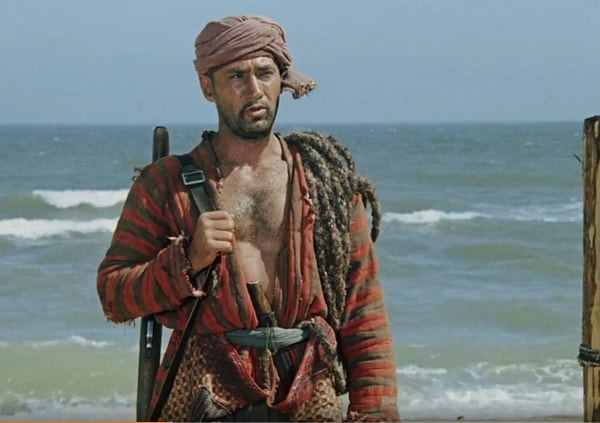 3. Что произошло с Саидом, до того, как его спас Фёдор Сухов в фильме  «Белое солнце пустыни»?