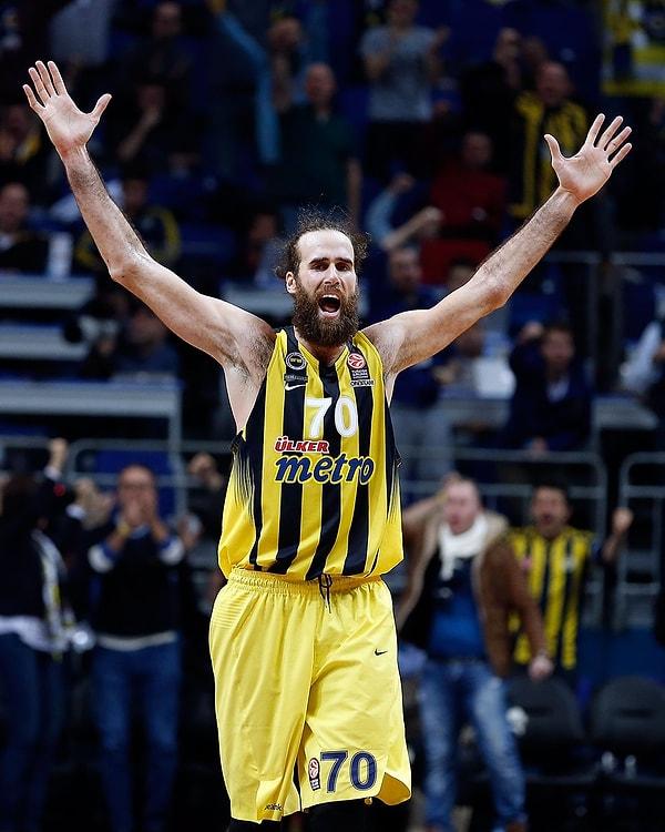 9. Fenerbahçe Beko'nun eski oyuncularından 35 yaşındaki Gigi Datome, kariyerini noktaladığını duyurdu.