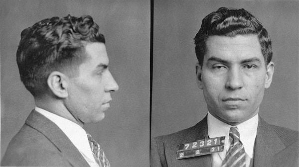 Ünlü Amerikan mafya babası Lucky Luciano, 20. yüzyılın en etkili ve korkulan suçlularından biriydi. Adı, Amerika Birleşik Devletleri'nde organize suçun yükselişi ve Mafya'nın kuruluşu ile bir tutulur.