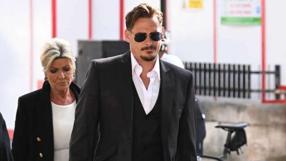 Blue'nun Solisti Lee Ryan Yine Uçakta Olay Çıkardı: Şimdi de THY'nin Trabzon-İstanbul Uçağında!