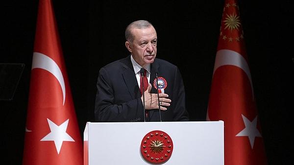 Cumhurbaşkanı Recep Tayyip Erdoğan ve birçok siyasi isim de Menzil ‘şeyh’i için taziye mesajları yolladı.