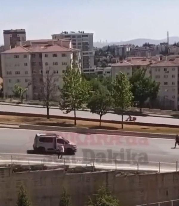 Bir silahlı kavga da Ankara’da yaşandı. Sebebi bilinmeyen kavgada silahlar çıktı.