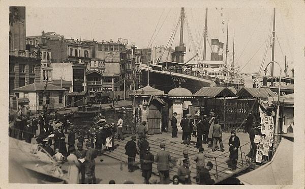 İsmet İnönü'nün liderliğindeki Lozan Barış Konferansı heyetini taşıyan gemi, 1923 yılının sonlarında Yunanistan'dan Türkiye'ye göç edecek olan insanları Selanik'ten İstanbul ve İzmir'e taşıdı.