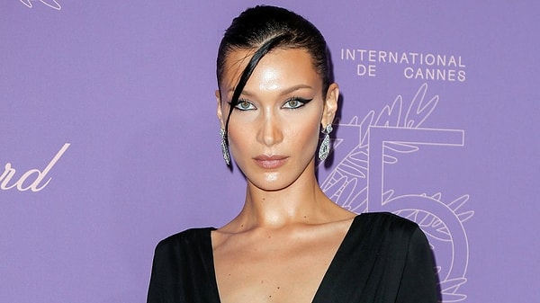 Son birkaç aydır sesi soluğu çıkmayan Bella Hadid, normal şartlar altında aktif kullandığı Instagram hesabında bile suskunluğa gömüldü.