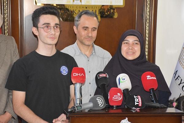 Afyonkarahisar Süleyman Demirel Fen Lisesi- Emre Ekici (18)- AYT Eşit Ağırlık Türkiye Birincisi