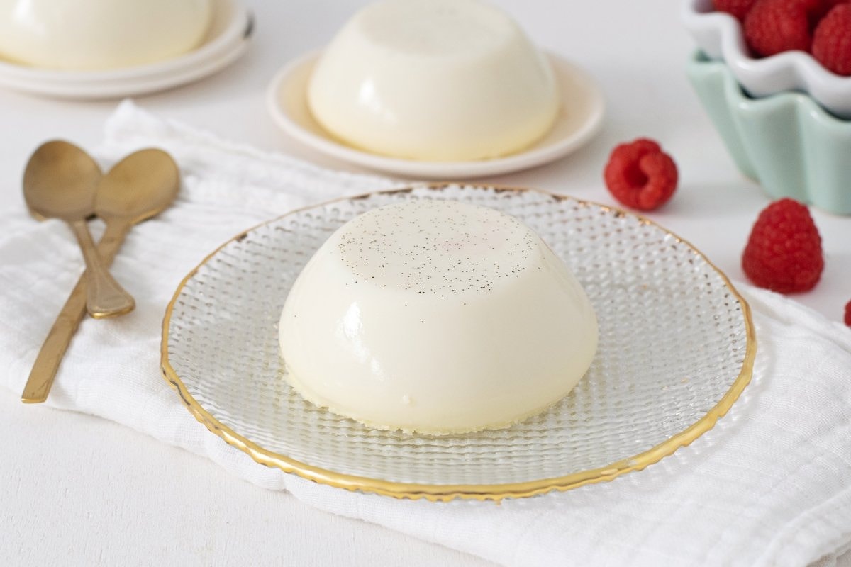 Panna Cotta Nedir? Tarifi ve Püf Noktalarıyla En Lezzetli Panna Cotta ...