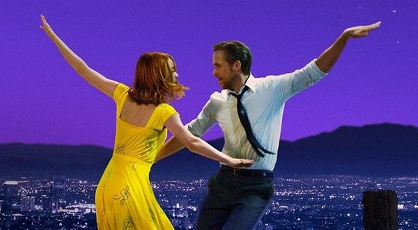 Chazelle 2016'da, Hollywood'un altın çağına saygı duruşunda bulunan romantik bir müzikal olan "La La Land" ile daha da büyük başarılara imza attı.