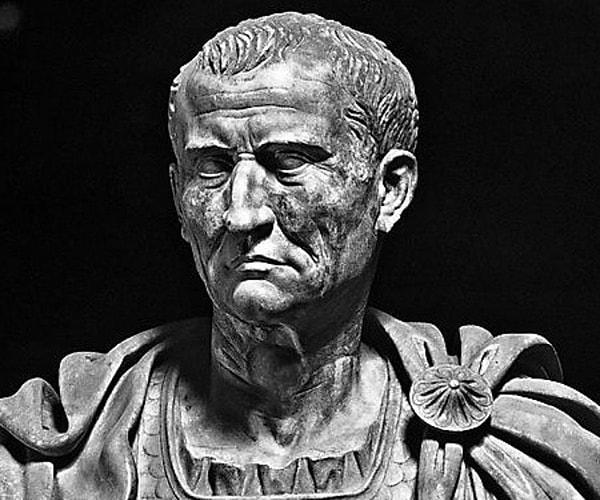 Nero'nun ölümünün ardından, Hispania valisi Galba tahtta hak iddia eden ilk kişi oldu.