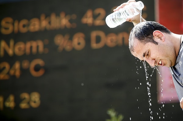 Son haftalarda Avrupa’nın ardından ülkemize gelen El Nino sıcak hava dalgası özellikle Ege, Marmara ve Akdeniz bölgelerinde etkisini göstermeye devam ediyor.